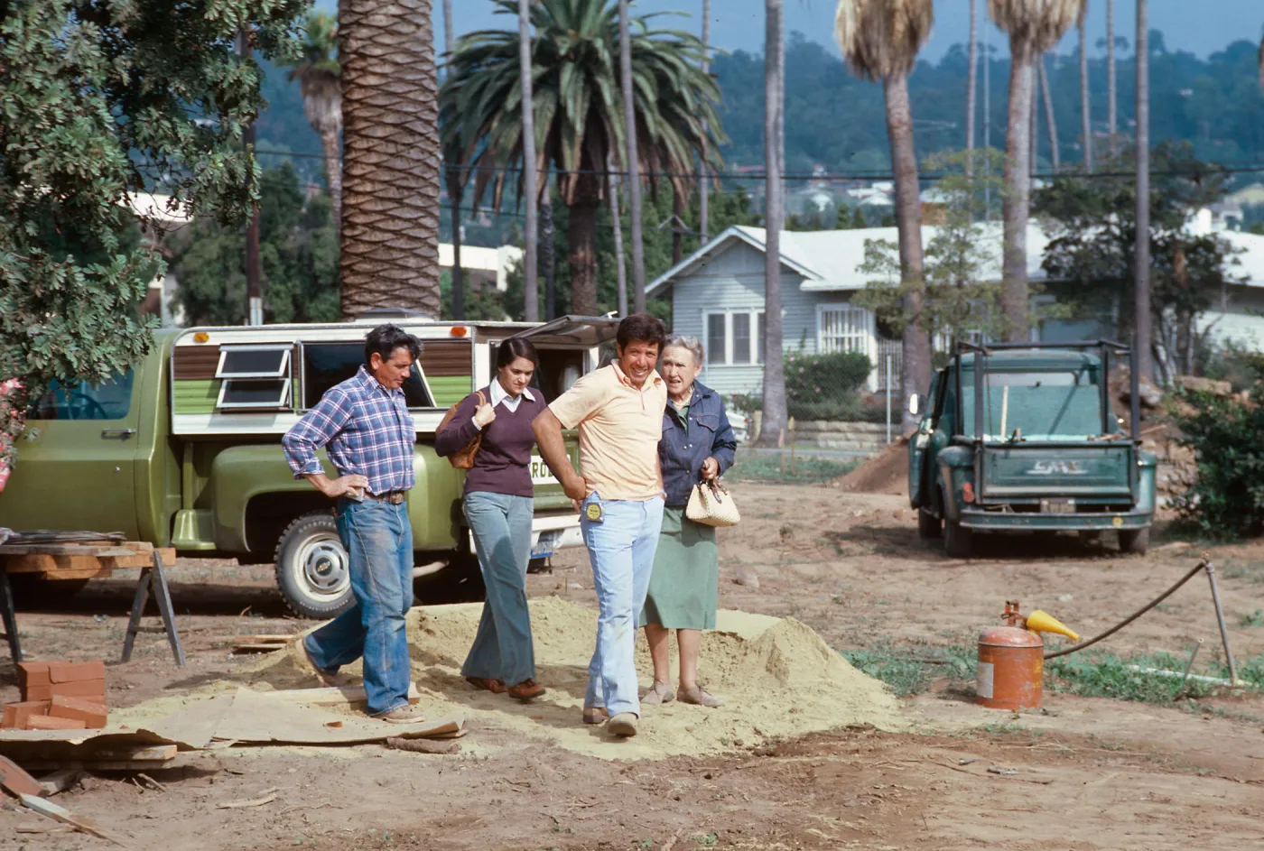 left to right, Grant Castleberg?, Sydney Baumgartner, Don Greene, Elizabeth DeForest, El Mirasol
