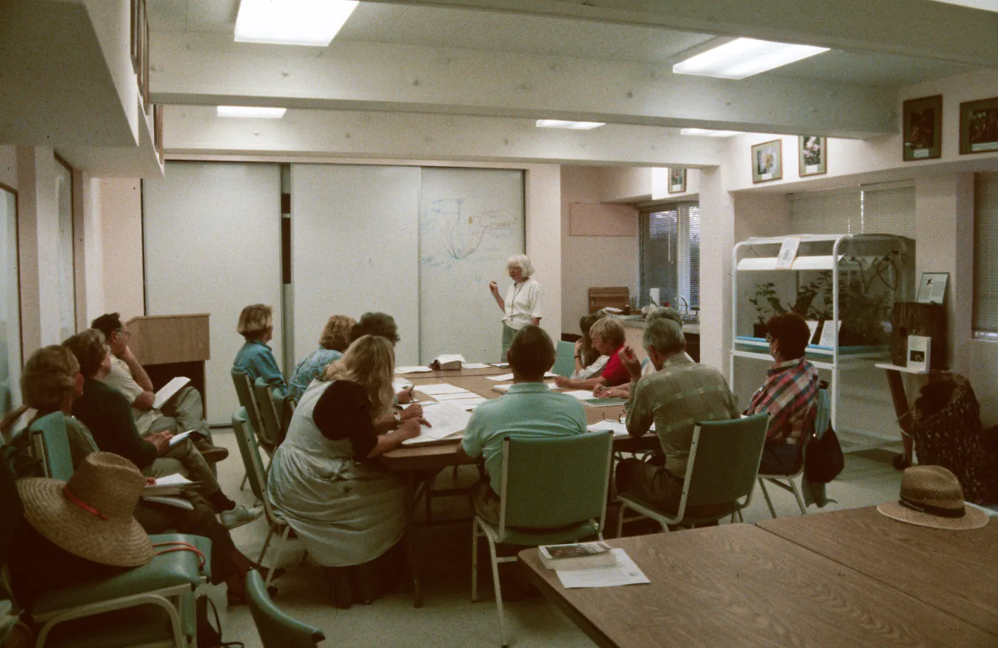 Arroyo Room class