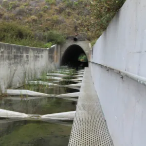 Arroyo Hondo, drainage