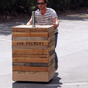 2015 Santa Barbara Beer Garden Event, Brewer Portrait, Jun Brewery