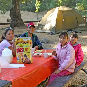 FamCamp 2008, Family at table