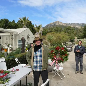 Free Senior Day, Wreathmaking Class
