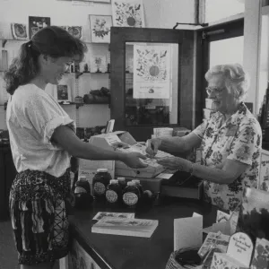 Gift Shop Volunteer 