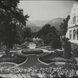 garden designed by Lockwood de Forest at the Montecito estate 'Constantia'