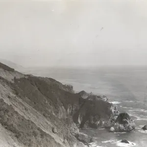 Rugged coastline along San Simeon highway