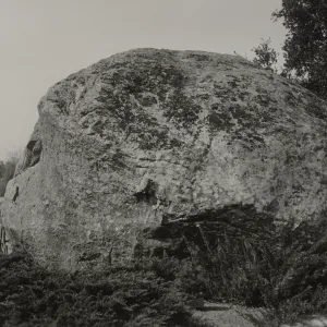 Blaksley Boulder with dedication plaque