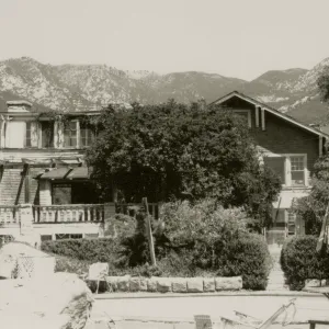 south side of Lotterhos/Gane House with swimming pool