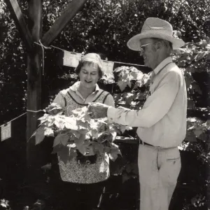 Garden Growers Volunteer and Botanic Garden Trustee Lila Sexton and Dara Emery, Horticulturist
