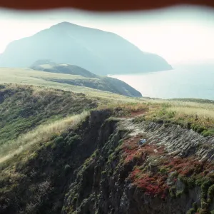 Middle Anacapa Island, Cat Rock, bluff Slump