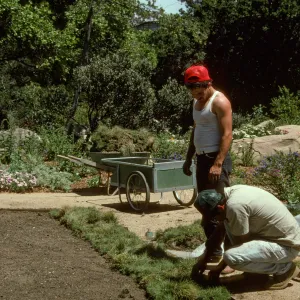 SBBG Home Demonstration Garden construction