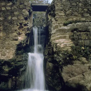 Mission Dam waterfall, wooden foot bridge at top of Mission Dam
