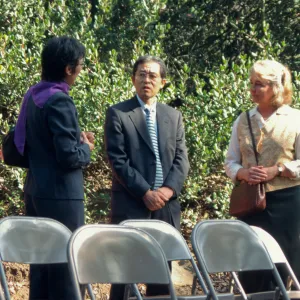 Japanese consul-general visit to Tea House