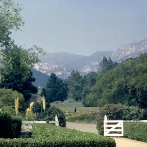 Courtyard gate, view to the Meadow, Blaksley Boulder