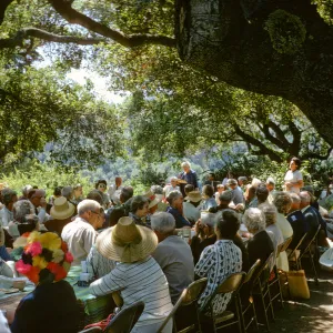 SBBG Members Day, 1970, under the oaks