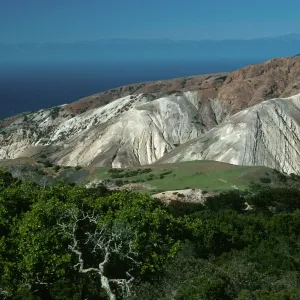 Santa Cruz Island, view of No Mans Land