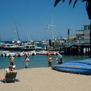 beach & pier, Two Harbors, Catalina Island