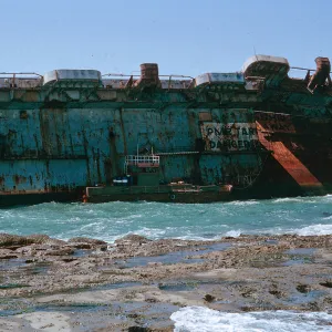 barge moored to carrier, 66-156 & SN-412