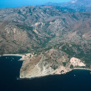 Coches Prietos & Alberts Anchorage, Santa Cruz Island