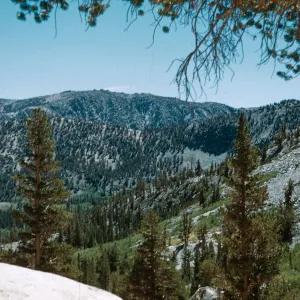 Piute Pass, above North Lake, lunch stop
